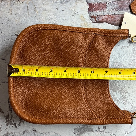 Camel & Green Crossbody Purse Adjustable Guitar Strap Zip Pouch & Pockets - Picture 5 of 12